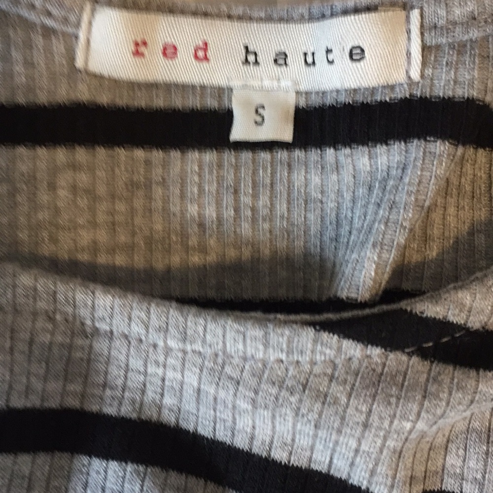 Red Haute top - Picture 4 of 5